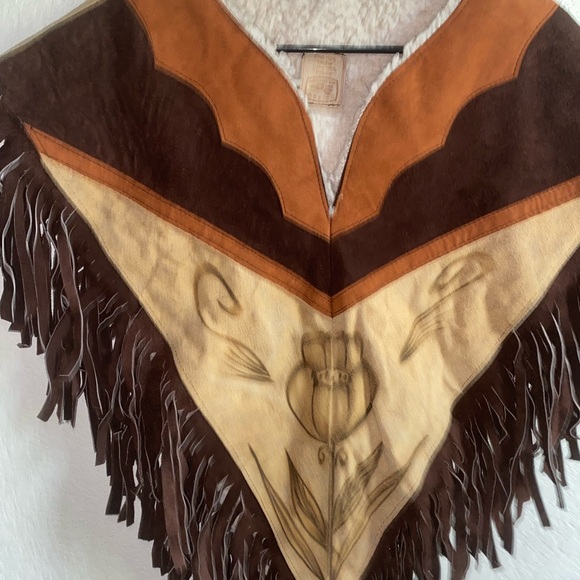 Vintage HECHO EN MEXICO Leather Suede Floral Western Brown Tan Fringed Poncho - Picture 12 of 16